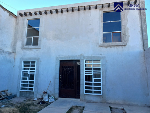 Casa En Venta En Col. La Moderna Durango