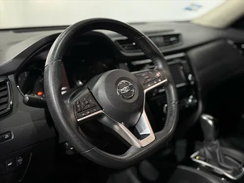 Nissan X-Trail 2.5 Exclusive 3 Row Cvt