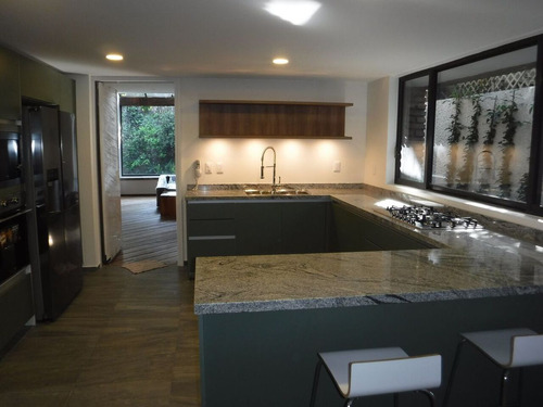Casa Recien Remodelada A Una Cuadra De Monte Libano