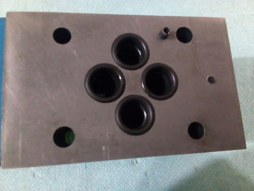 Valvula Direccional Vickers Mod. Dg4v-3s-8bl200-vm-u-hh5-60