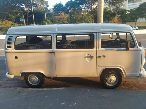 Imagem 12 de 13 de (02) Volkswagen Kombi Flex 2014 Zerada