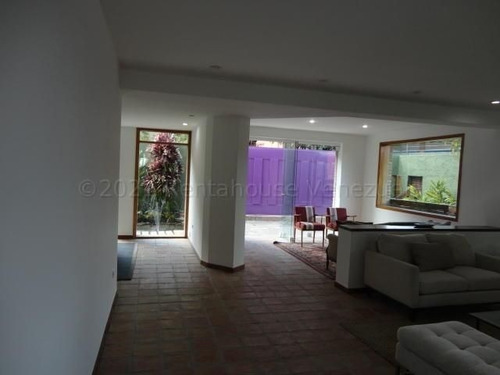 Imagen 2 de 19 de Impecable Y Actualizada Casa En Venta La Lagunita Country Club Mls #21-18710