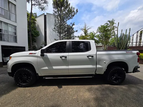 Chevrolet Silverado 5.3 Z71 4X4 At