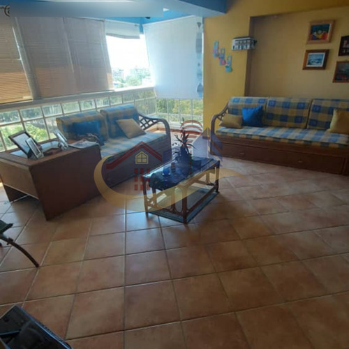Imagen 2 de 14 de Venta De Apartamento En Caraballeda Ref 607
