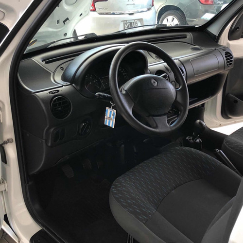 Imagen 11 de 14 de Renault Kangoo 2016 1.6 Furgon Ph3 Confort 5as Lc