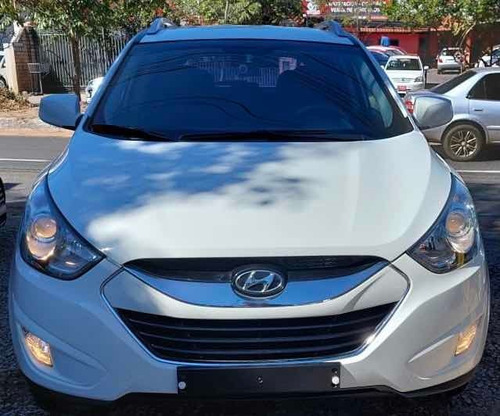 Imagen 2 de 11 de Hyundai Tucson Automática