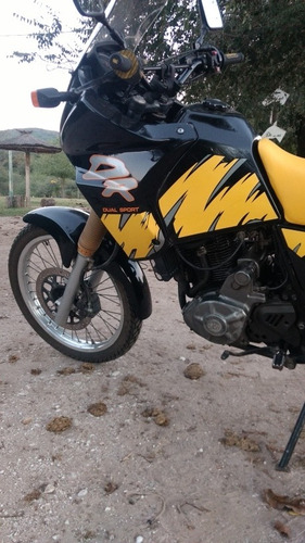 Imagen 10 de 14 de Suzuki 650 Rse
