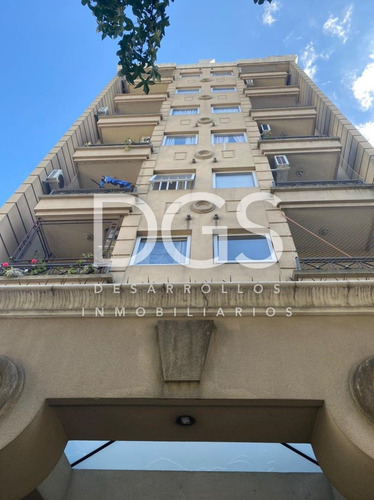 Departamento Piso En Venta 4 Ambientes Con Cochera En Lanus Este