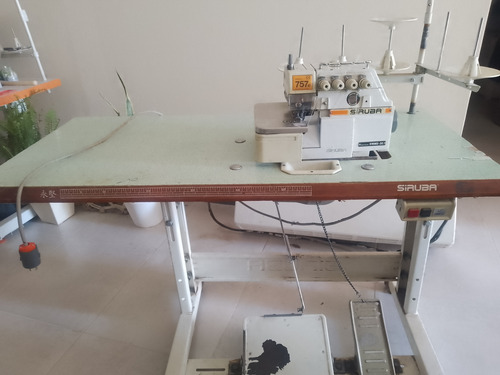 Máquina De Coser Overlock Siruba Agua (Usado)