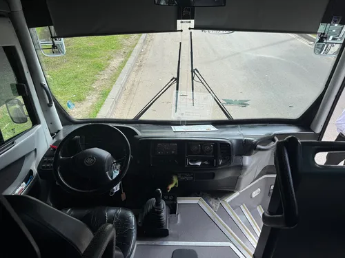Bus Hino Con Aire En Buen Estado