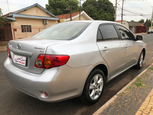 Imagem 8 de 10 de Toyota Corolla Xli 1.8 Automático 10/11