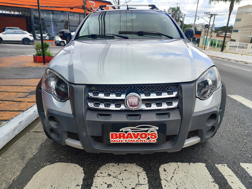 Fiat Strada 1.8 16v Adventure Cab. Dupla Flex 2p