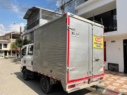Chevrolet Nhr 3.0 TD doble cabina