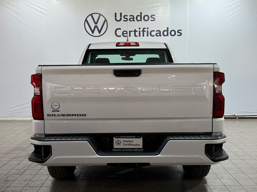 Chevrolet Silverado 4.3 V6 1500 WT Cabina Regular 4x2 At