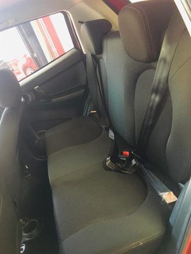 Imagem 5 de 10 de Jac J2 1.4 Ano 2014 Vermelho Gasolina Completo 4p