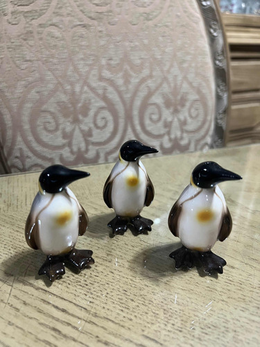 Pingüinos De Porcelana