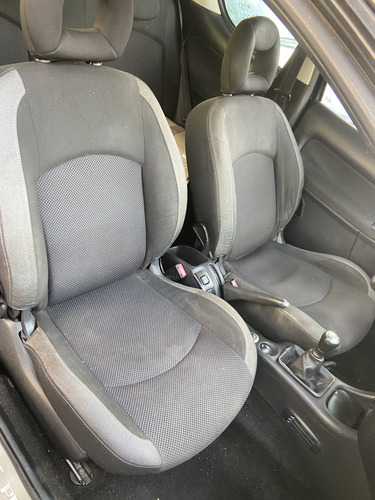 Peugeot 207 1.6 Xt