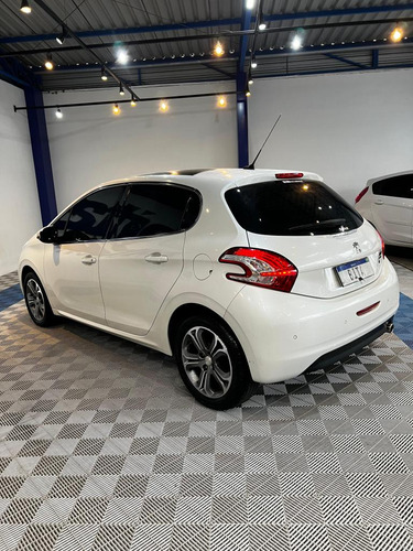 Peugeot 208 1.6 Flex 16V 5p Aut.