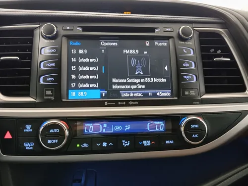 Toyota Highlander 3.5 Limited Panoramic Roof At