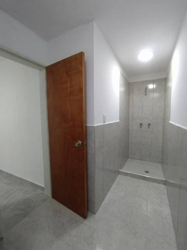 Imagen 7 de 14 de Fernando Guerrero Vende Apartamento Tipo Duplex En Res. Cumbres De San Diego A Estrenar.