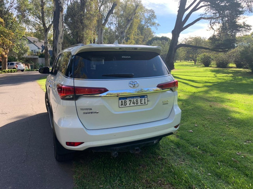 Toyota Sw4 2.8 Srx 177cv 4x4 7as At 2017