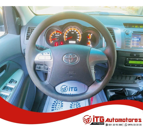 Imagen 6 de 8 de Toyota Hilux 2015