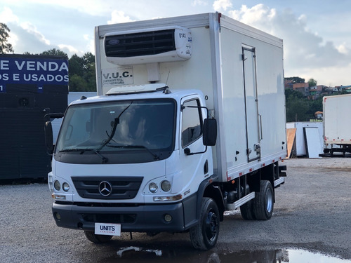 Mercedes Benz 1016 Com Baú E Equipamento 2016