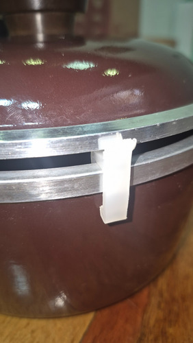 Olla Cacerola Essen Bordó (Usado)