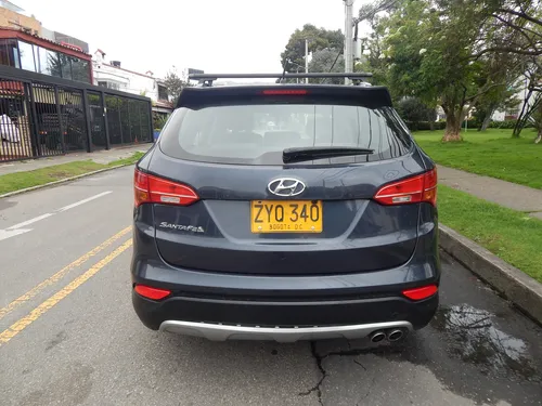 Hyundai Santa Fe 2.4 MT 4X2