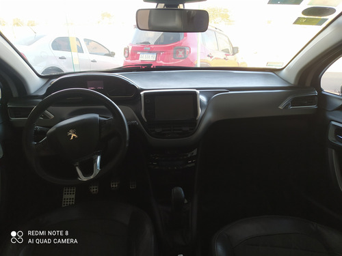 Imagen 7 de 10 de Peugeot 208 2014 1.6 Feline Pack Cuir