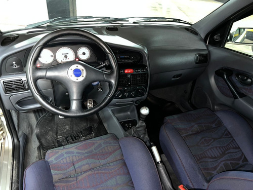 Fiat Palio Weekend 1.6 Sport 5p