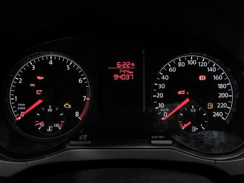 Imagem 8 de 12 de Volkswagen Fox 1.6 Mi Total Flex 8v 5p Flex Manual