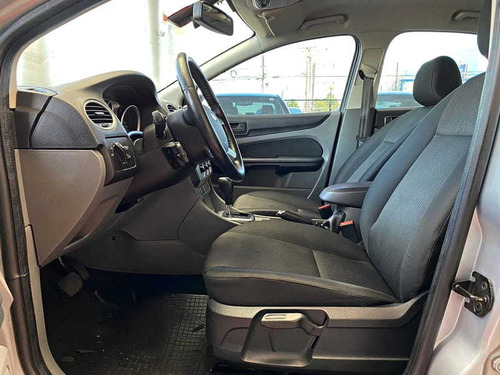 Imagem 10 de 14 de Ford Focus Sedan Glx 2.0 16v 4p 2013