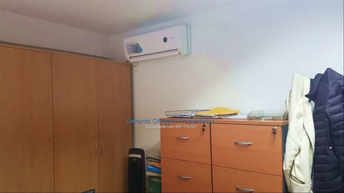 Venta Oficina Con Renta Ciudad Vieja O Permuta Apto Punta
