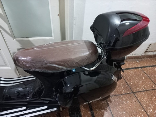 Imagen 13 de 14 de Sunra Vespa