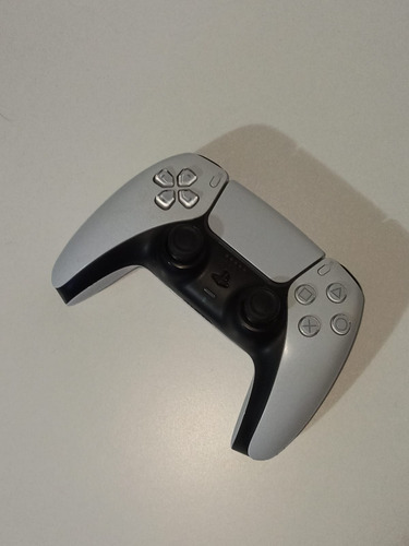 Playstation 5 Standard Física Con Joysticks Y Juegos Blanco (Usado)