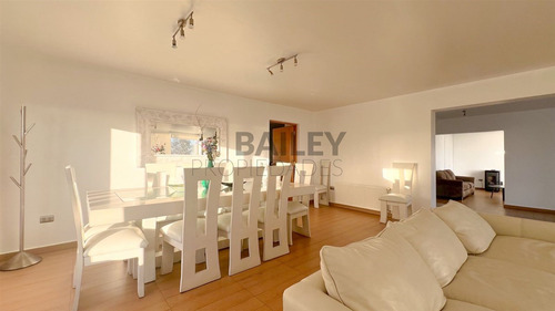 Casa El Encanto Se Arriendan 5d/5b Vista Espectacuar