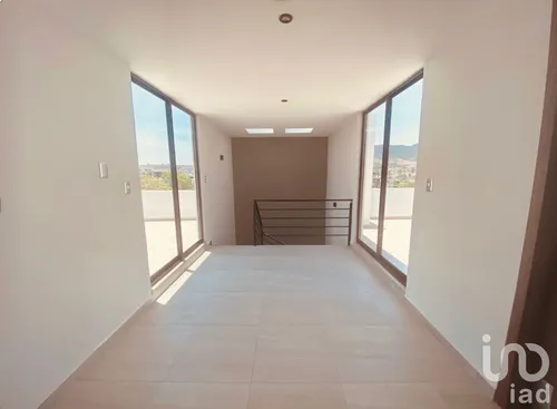 Renta Casa 4 Ambientes Lomas De Angelópolis