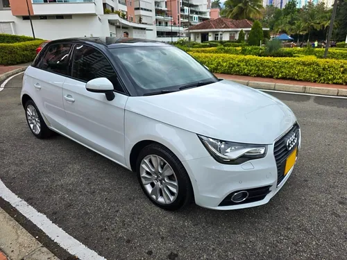 Audi A1 1.4 Tfsi Ambition Plus 5 Puertas