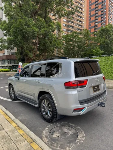 Toyota Land Cruiser 300 3.4 300 Zx