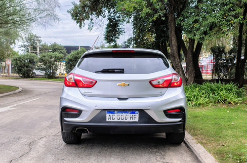 Chevrolet Cruze Lt 1.4 Mt 5 Puertas