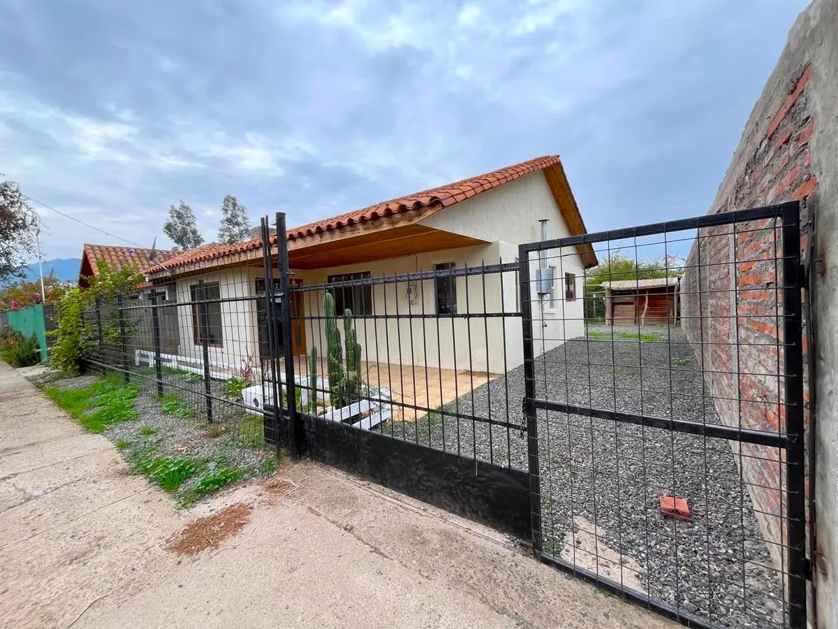 Imagen 1 de 20 de Casa Recién Remodelada, Sin Uso 2d/2b En Santa Cruz