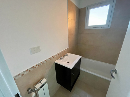 Imagen 19 de 26 de Venta Casa Con Jardin En Casas Santa Maria Tigre