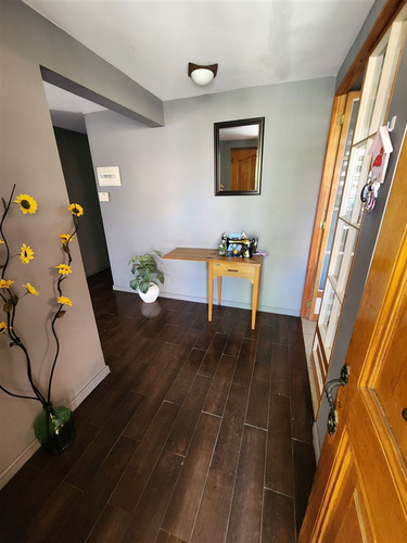 Casa En Venta De 5 Dorm. En Tiltil Ampliada Y Remodelada !!!