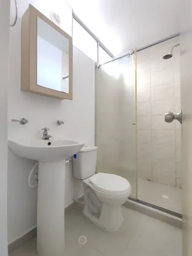 Casa En Arriendo En Prados Del Este. Cod A21497