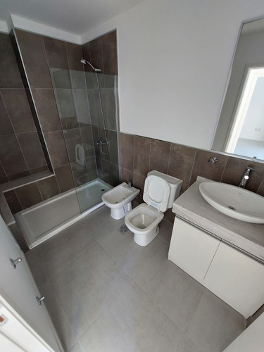 Imagen 14 de 26 de Vendo Duplex Miradores De Manantiales Ii 3 Dormitorios Patio Cochera Doble Seg