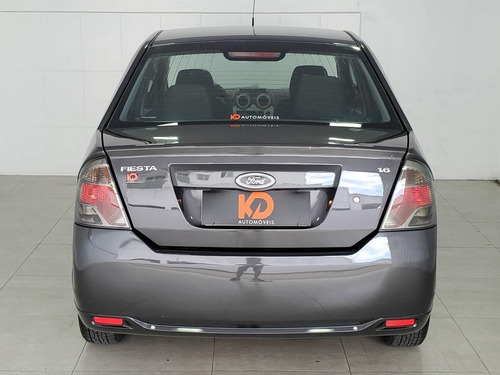 Ford Fiesta Sedan 1.6