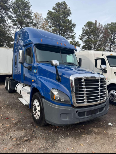 Freightliner Cascadia Evolution 2017 13 Velocidades Manual.