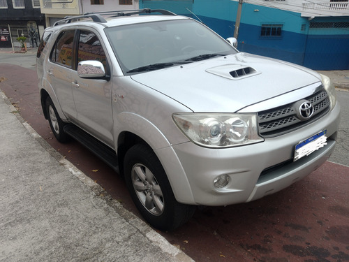 Toyota SW4 3.0 Srv 7l 4x4 Aut. 5p