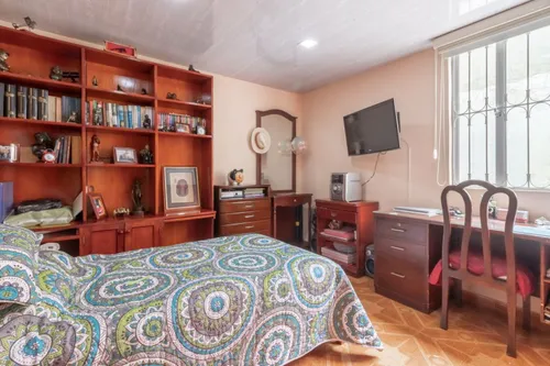 Casa En Venta En Quinta Paredes. Cod V8413